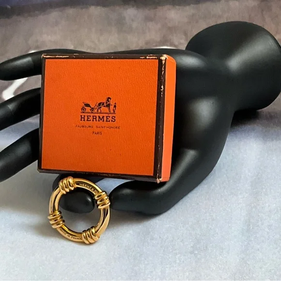 SOLD- Hermes Bouet Scarf Ring - Picture 2 of 6